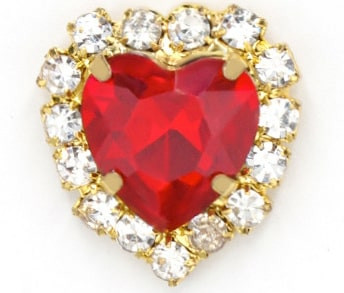 Стразы пришивные в цапах "сердце в кристаллах" (цвет красный, золото, 10 мм) - 3 шт. в уп.